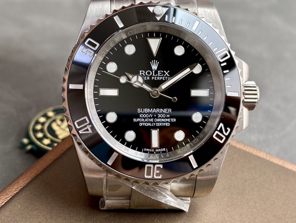 激安ロレックス背面デザイン